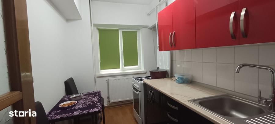 Garsonieră decomandată în Calea București