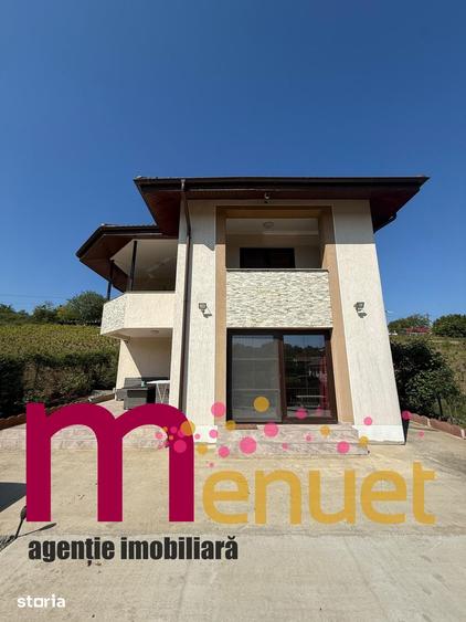 Casă cu 6 camere cu Teren 2000 Mp în Nufăru