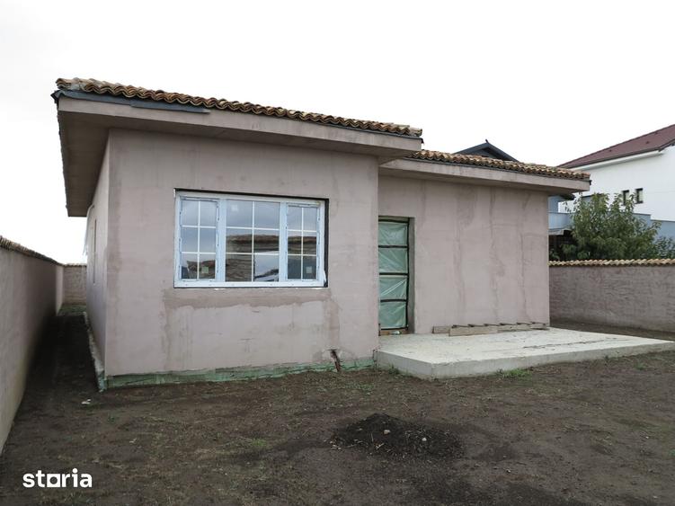 Casă cu 3 camere cu Teren 400 Mp în Limanu