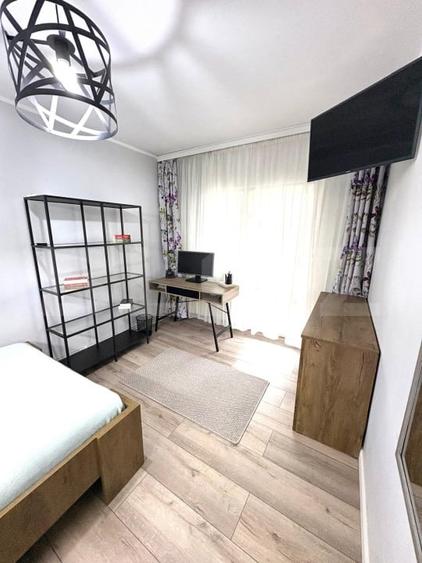 Apartament cu 4 camere semidecomandat, mobilat în Între Lacuri