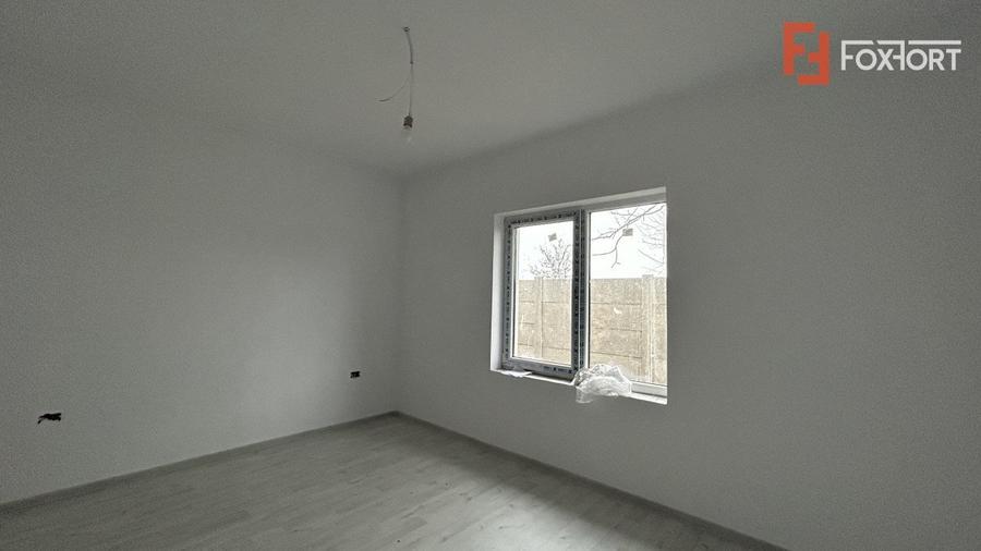 Duplex cu 3 camere cu Teren 287 Mp în Sânandrei
