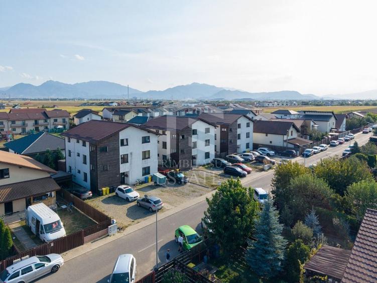 Apartament cu 2 camere semidecomandat, mobilat în Sânpetru