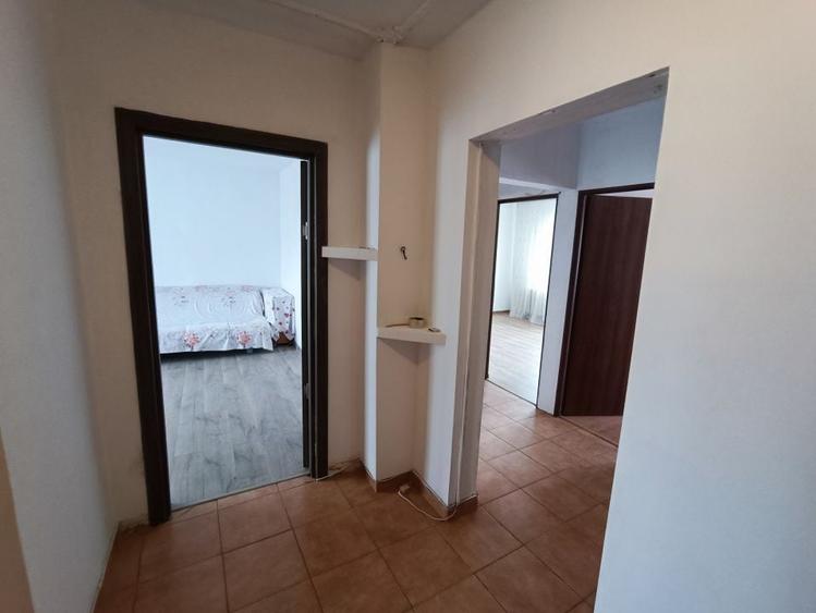 Apartament cu 3 camere decomandat în Vitan Mall