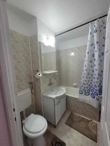 Apartament cu 2 camere decomandat, mobilat în Bogdan Vodă