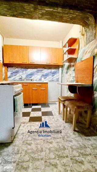 Apartament cu 2 camere decomandat în Micro 14