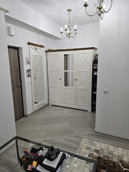 Apartament cu 2 camere semidecomandat în Liteni