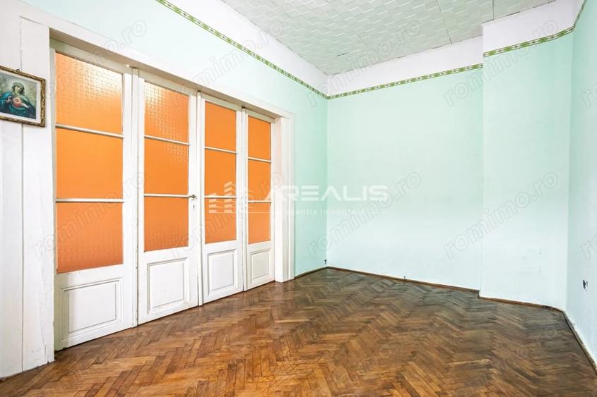 Apartament cu 2 camere semidecomandat în Ultracentral