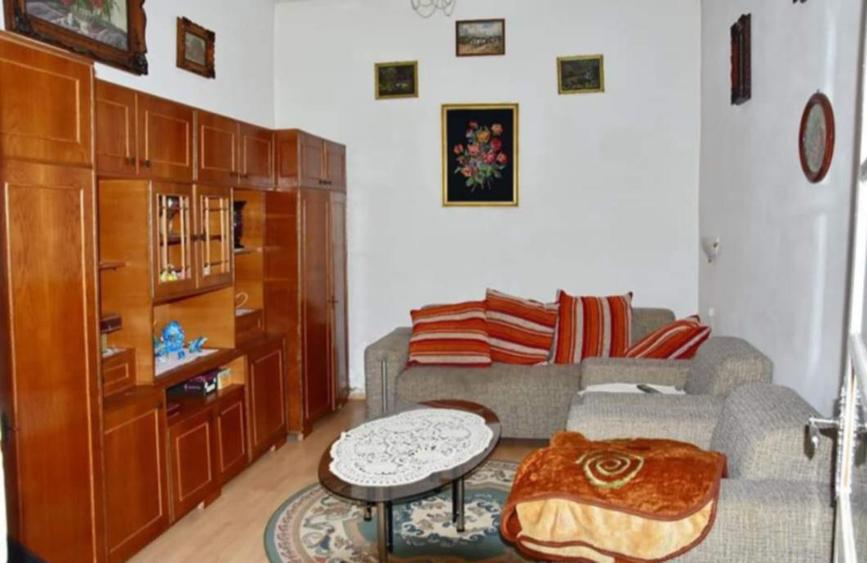 Casă cu 4 camere cu Teren 260 Mp în Central