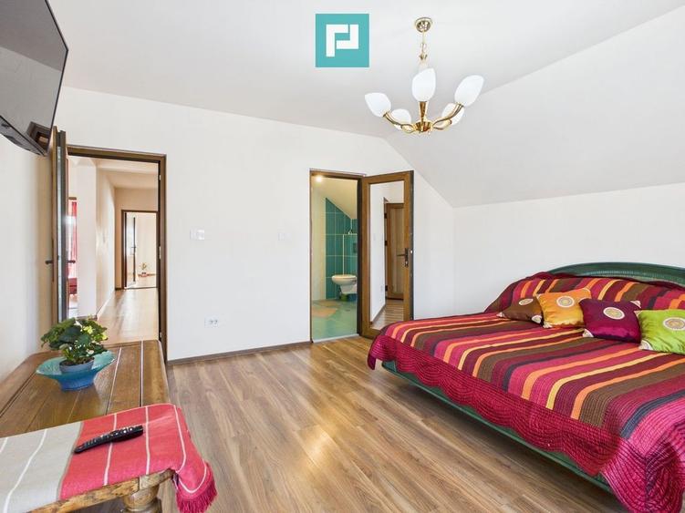 Casă cu 5 camere cu Teren 800 Mp în Zimandcuz
