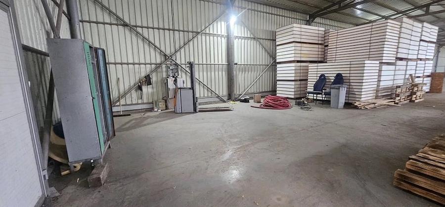 Spațiu comercial, de 1,553 mp, în Vânători