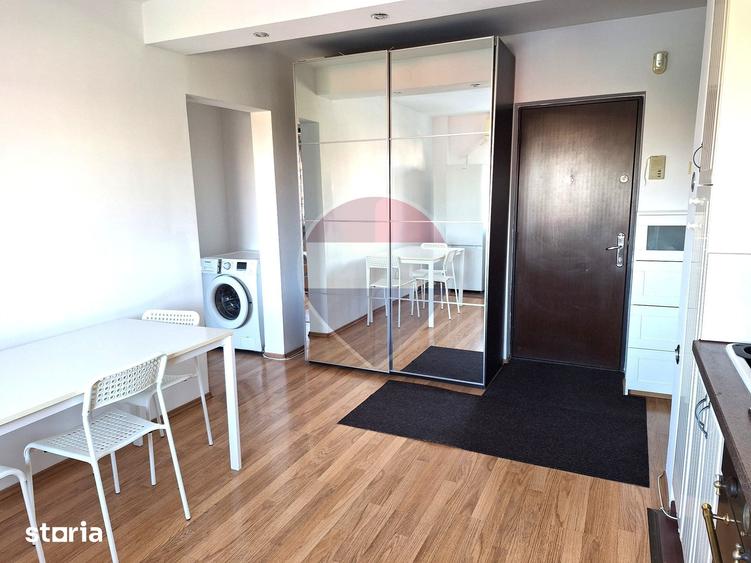 Apartament cu 2 camere decomandat în Tei