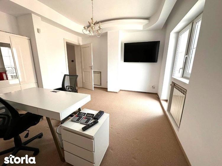 Casă cu 7 camere cu Teren 1100 Mp în Chiajna