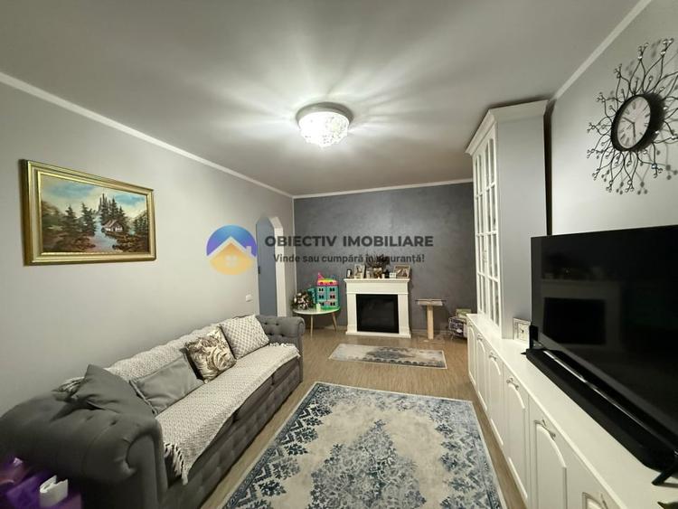 Apartament cu 3 camere semidecomandat, mobilat în Dărmănești