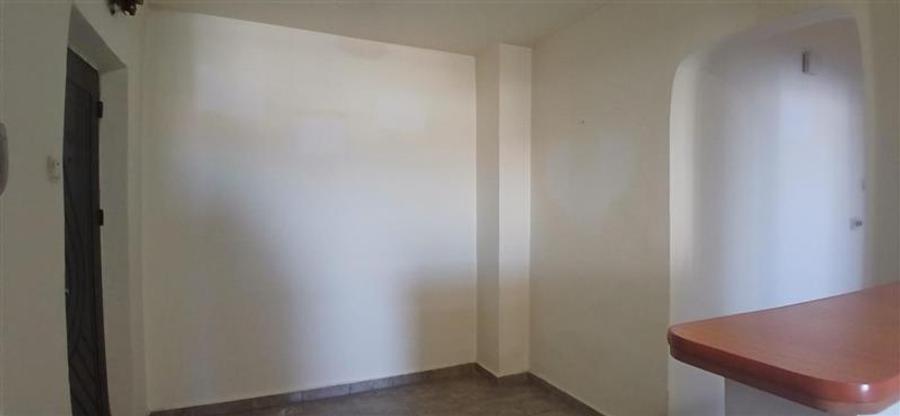 Apartament cu 3 camere decomandat în Micro 6