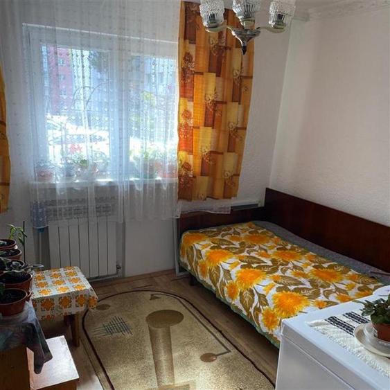 Apartament cu 3 camere decomandat în Burdujeni