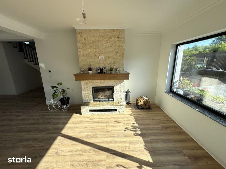 Casă cu 4 camere cu Teren 480 Mp în Bucium