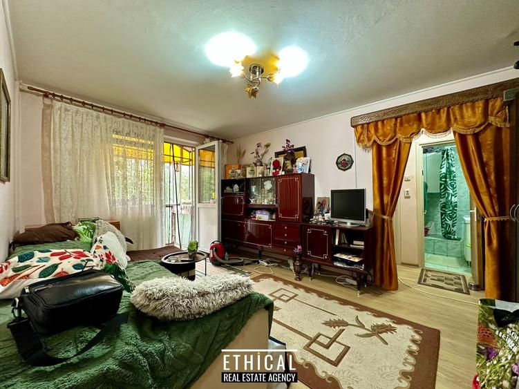 Apartament cu 2 camere semidecomandat, mobilat în Gorjului
