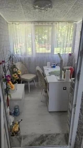 Apartament cu 3 camere decomandat în Podu Roș