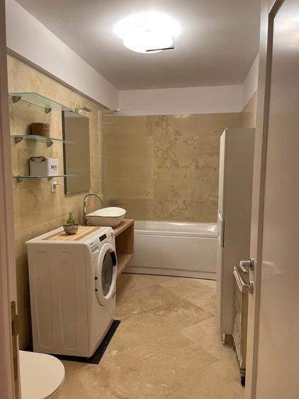 Apartament cu 3 camere decomandat, mobilat în Copou