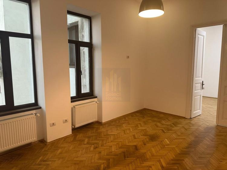 Birou, de 220 mp, în Ultracentral