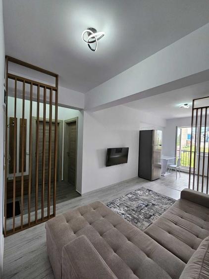 Apartament cu 2 camere semidecomandat în Berceni