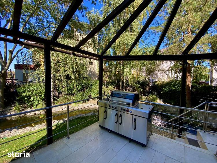 Casă cu 7 camere cu Teren 600 Mp în Corbeanca
