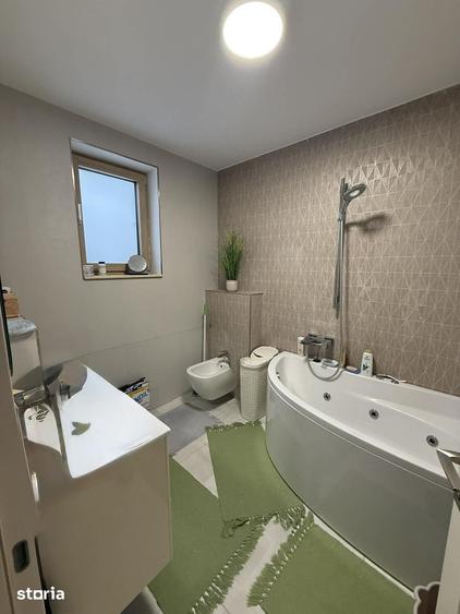 Casă cu 5 camere cu Teren 800 Mp în Făget