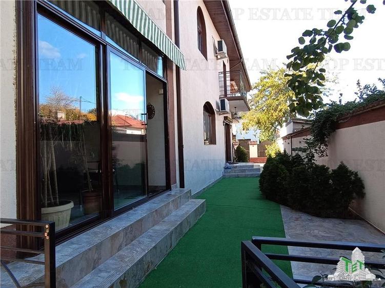 Casă individuală cu 5 camere cu Canalizare în Dămăroaia