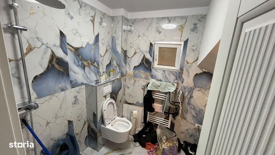 Casă cu 4 camere cu Teren 425 Mp în Vidra