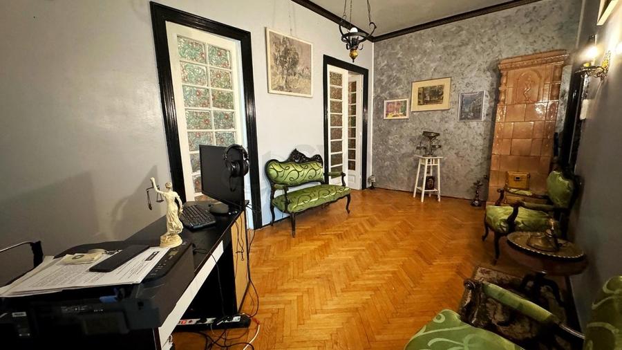 Apartament cu 4 camere circular în Basarab