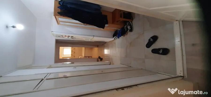 Apartament cu 2 camere decomandat în Răcădău