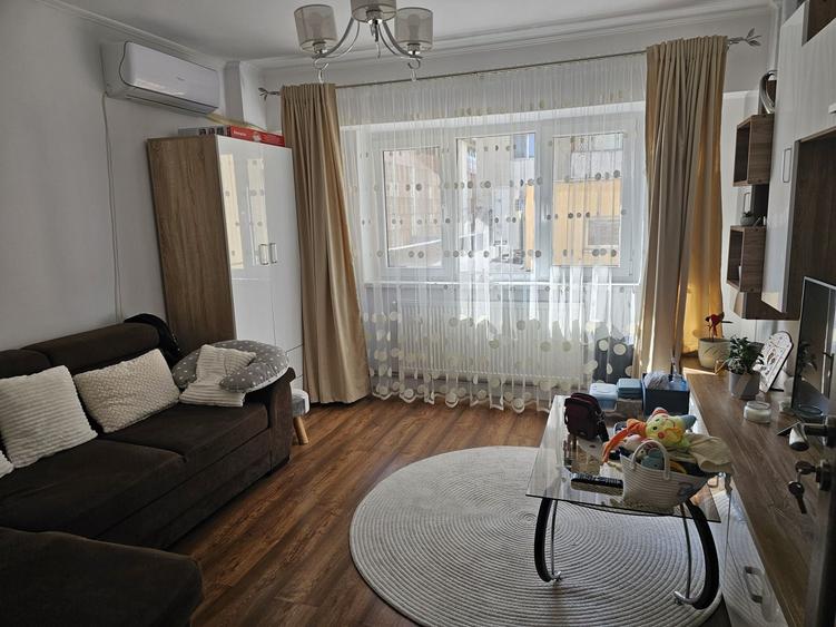 Apartament cu 2 camere decomandat în Malul Mureșului