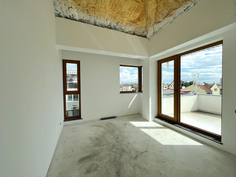 Apartament cu 4 camere semidecomandat în Domenii