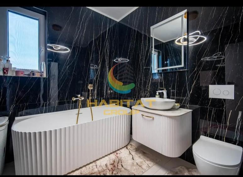 Casă individuală cu 8 camere cu Canalizare în Central