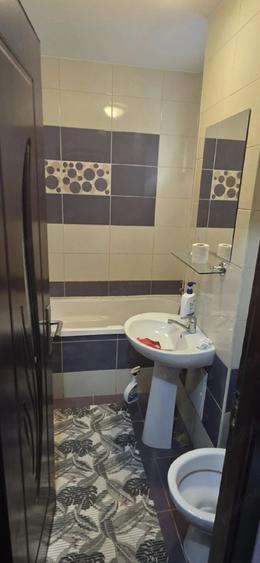 Apartament cu 2 camere semidecomandat în Obor
