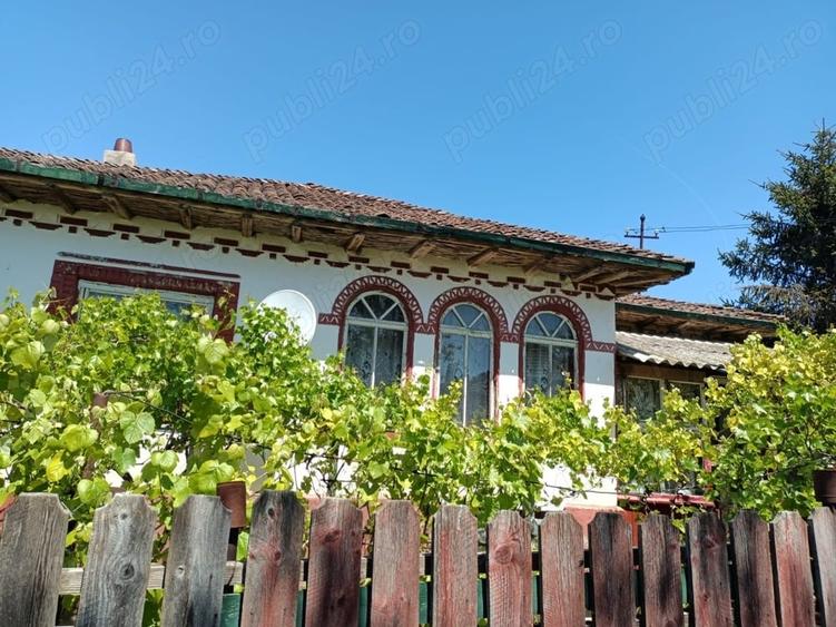 Casă cu 5 camere în Oltina