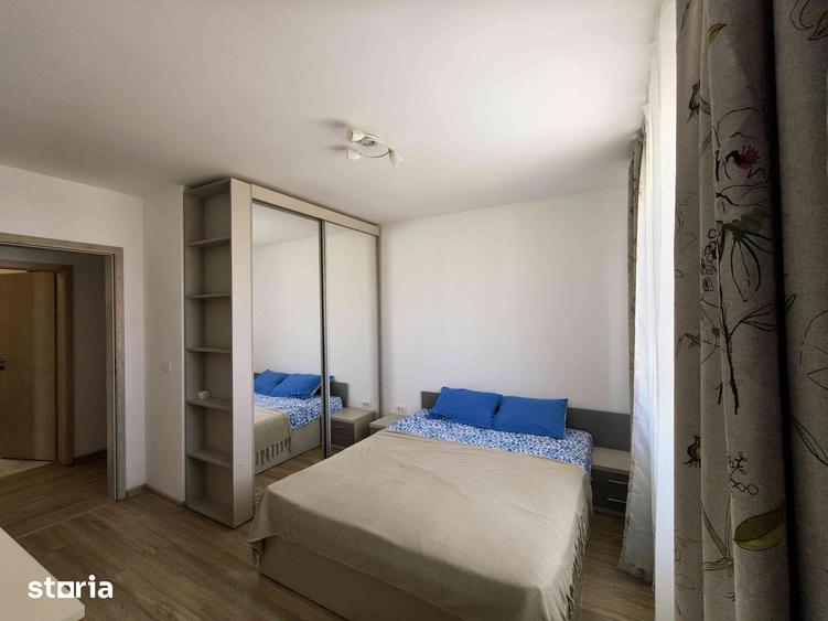 Apartament cu 2 camere decomandat în Tractorul