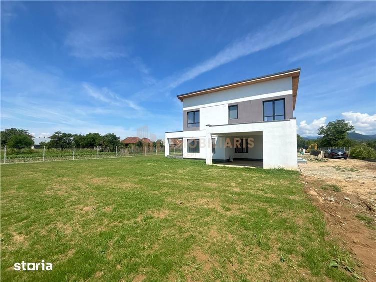 Casă cu 3 camere cu Teren 700 Mp în Săcălășeni