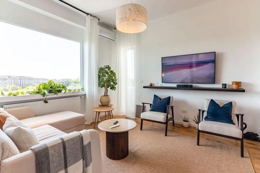 Apartament cu 4 camere decomandat, mobilat în Cișmigiu