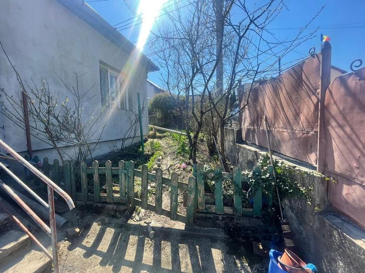 Casă individuală cu 5 camere cu Canalizare în Gruia