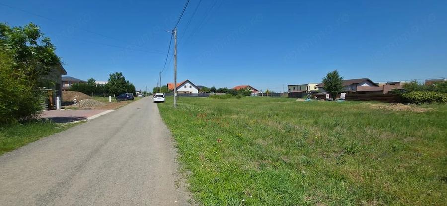Teren de 713 mp, în Dumbrăvița