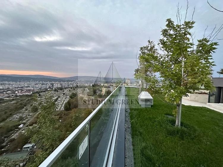 Apartament cu 3 camere decomandat în Zorilor