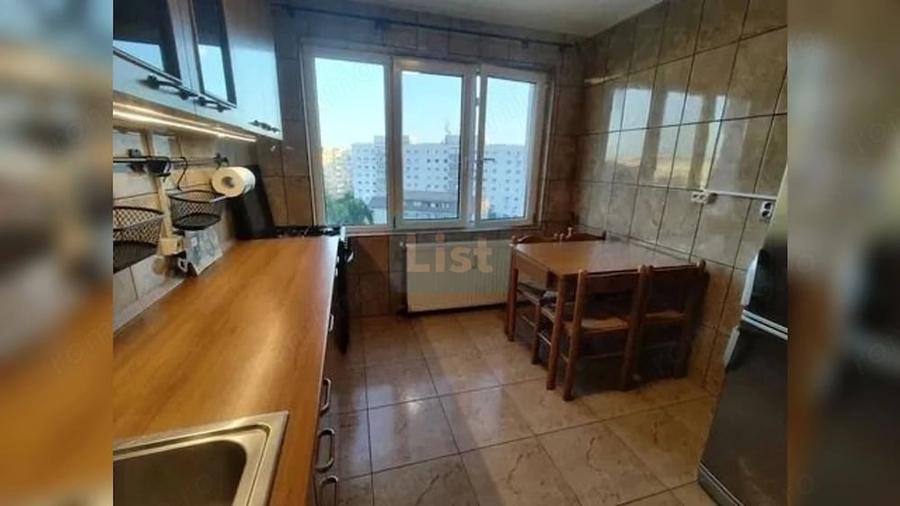 Apartament cu 3 camere decomandat în Militari