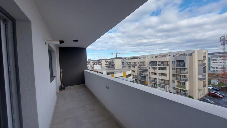 Apartament cu 2 camere semidecomandat în Berceni