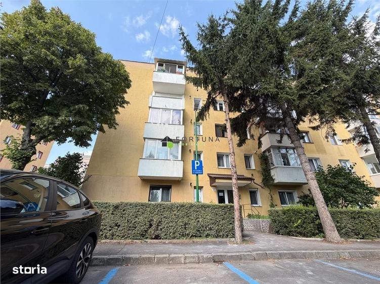 Apartament cu 2 camere semidecomandat în Sud