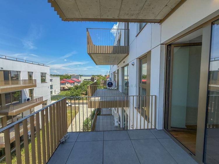 Apartament cu 2 camere semidecomandat în Sisești