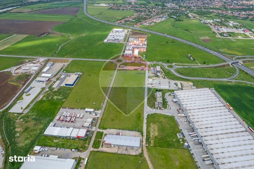 Teren de 11134 mp, în Aradul Nou
