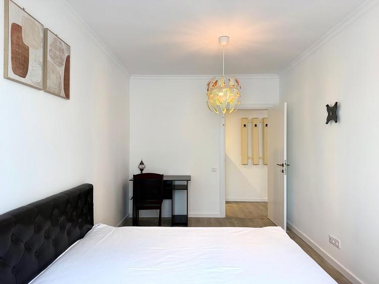 Apartament cu 3 camere decomandat în Pipera