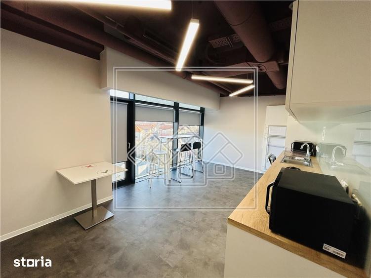 Spațiu comercial, de 330 mp, în Trei Stejari