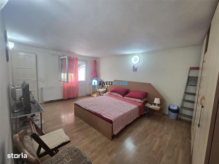 Casă cu 4 camere în Central
